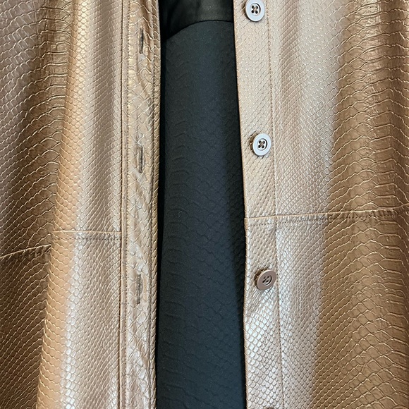 Babaton Pelli Shirt Jacket (Vegan Leather) - Picture 9 of 13